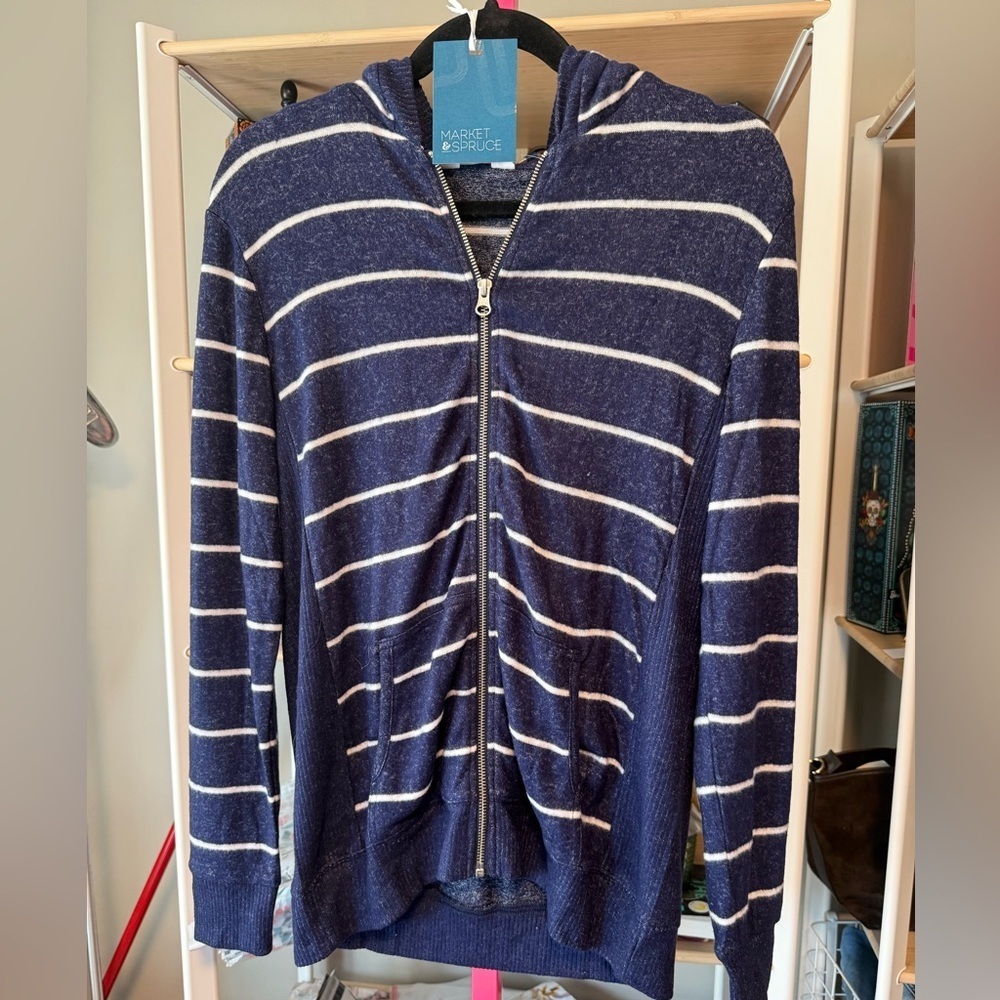 Market & Spruce Navy and White Striped Zip-Up Sweater size medium NWT